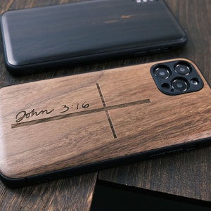 Custom Cross John 3:16,, Holzhülle für iPhone, Samsung Galaxy und Google Pixel-Handys, personalisierbar