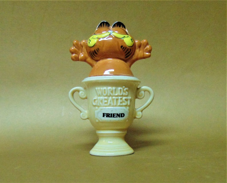 Garfield Ceramic Trophy Figurine World's Greatest Friend - Vintage Garfield Collectible 1981 Enesco, Garfield Collectables