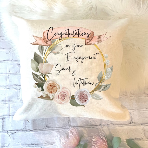 Personalised top engagement cushion