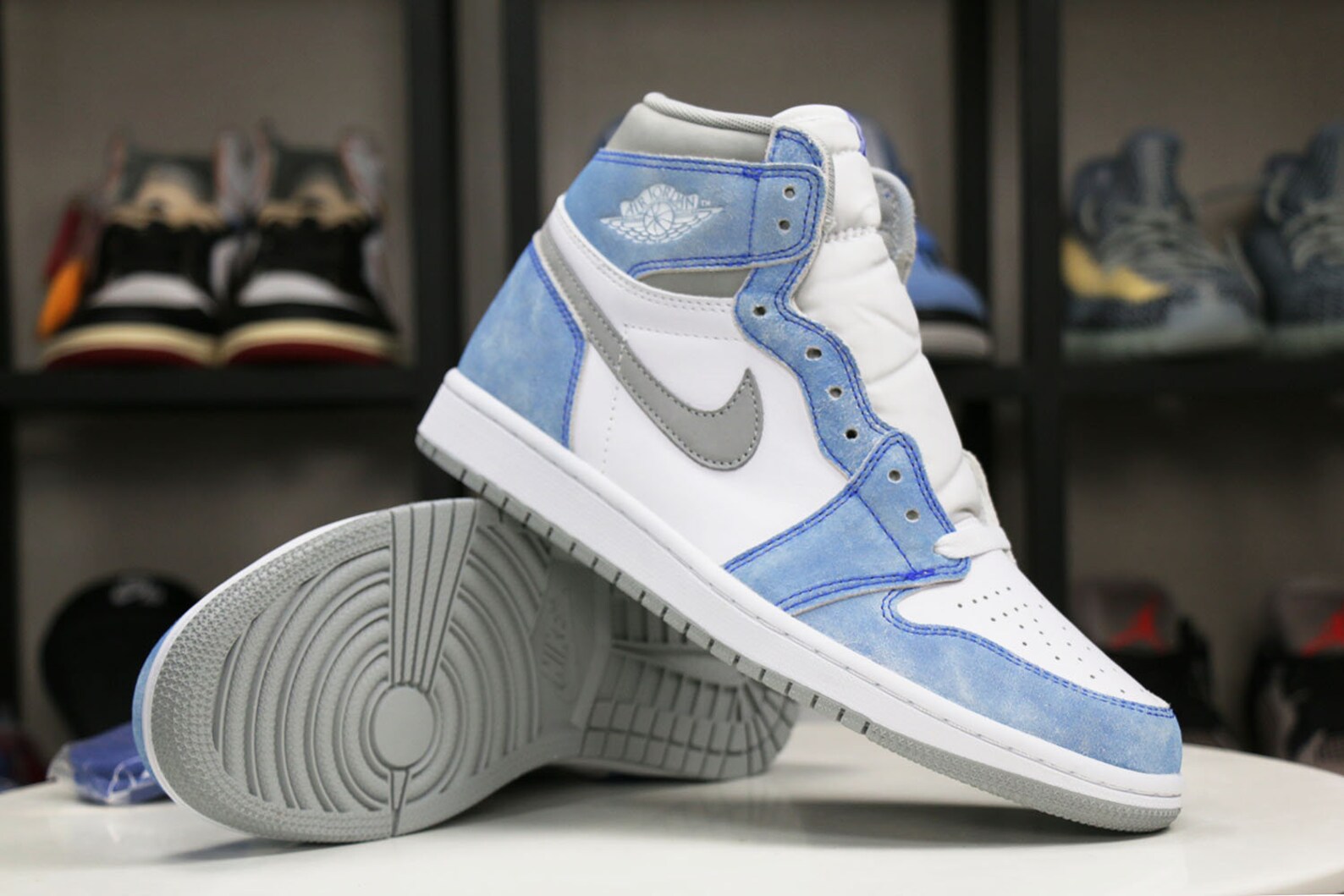 Hot Sale Jordan 1 Retro High Hyper Royal Smoke Grey Usa | Etsy