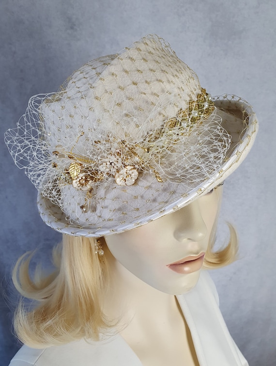 Elegant Gold Lace Women\'s Cap The Eileen – Light Gold Sinamay Sun Hat | Gold Coast Couture main image 2