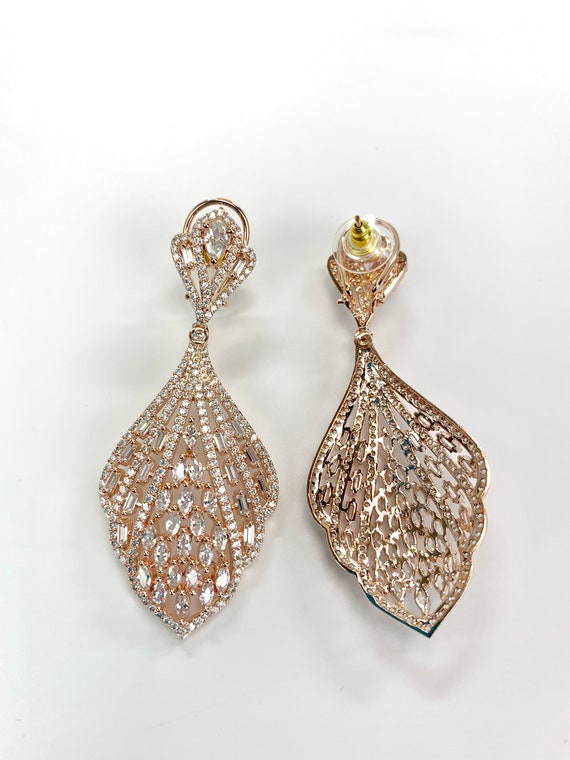 Low weight cheap gold earrings