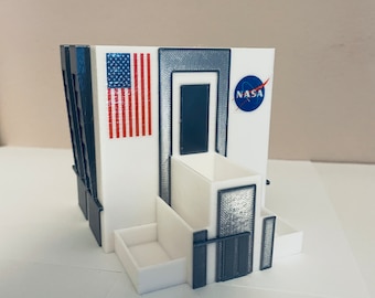 New! NASA Model Desk Tidy - SLS, Apollo, Artemis Vehicle Assembly Building VAB