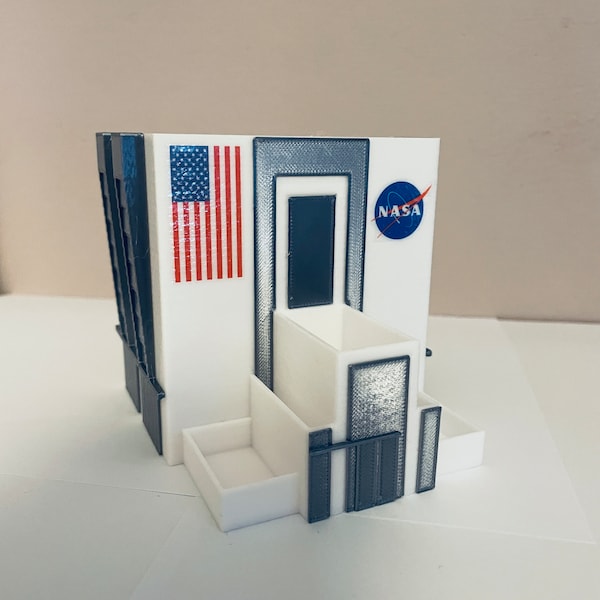 New! NASA Model Desk Tidy - SLS, Apollo, Artemis Vehicle Assembly Building VAB