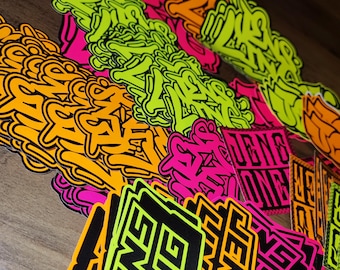 Neon Graffiti Sticker Set – Street Art in Neon Oranje, Neon Geel & Neon Roze, 15-delige set