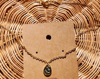 Queen Anne's Lace Wildflower Dainty Necklace