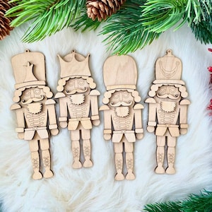 クリスマスくるみ割り人形サインSVGファイル、クリスマスオーナメントバンドルレーザーカットファイル、クリスマスくるみ割り人形オーナメントSVG、Glowforgeレーザーデザイン、