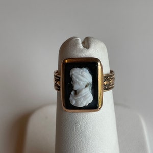 Victorian 10 kt Rose Gold Black Cameo Ring size 4 bild 1
