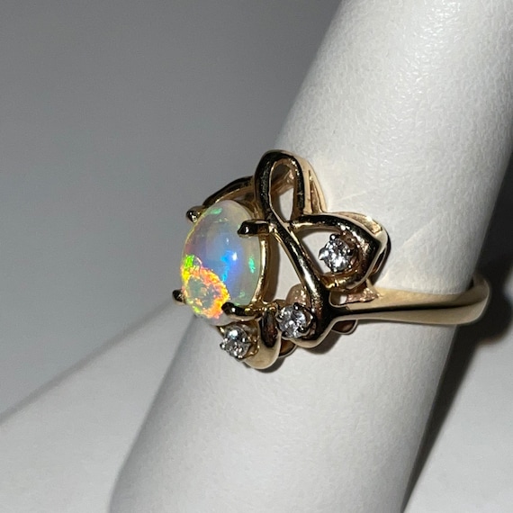 Vintage 14 kt Freeform Opal Diamond Ring size 6.5 - image 3