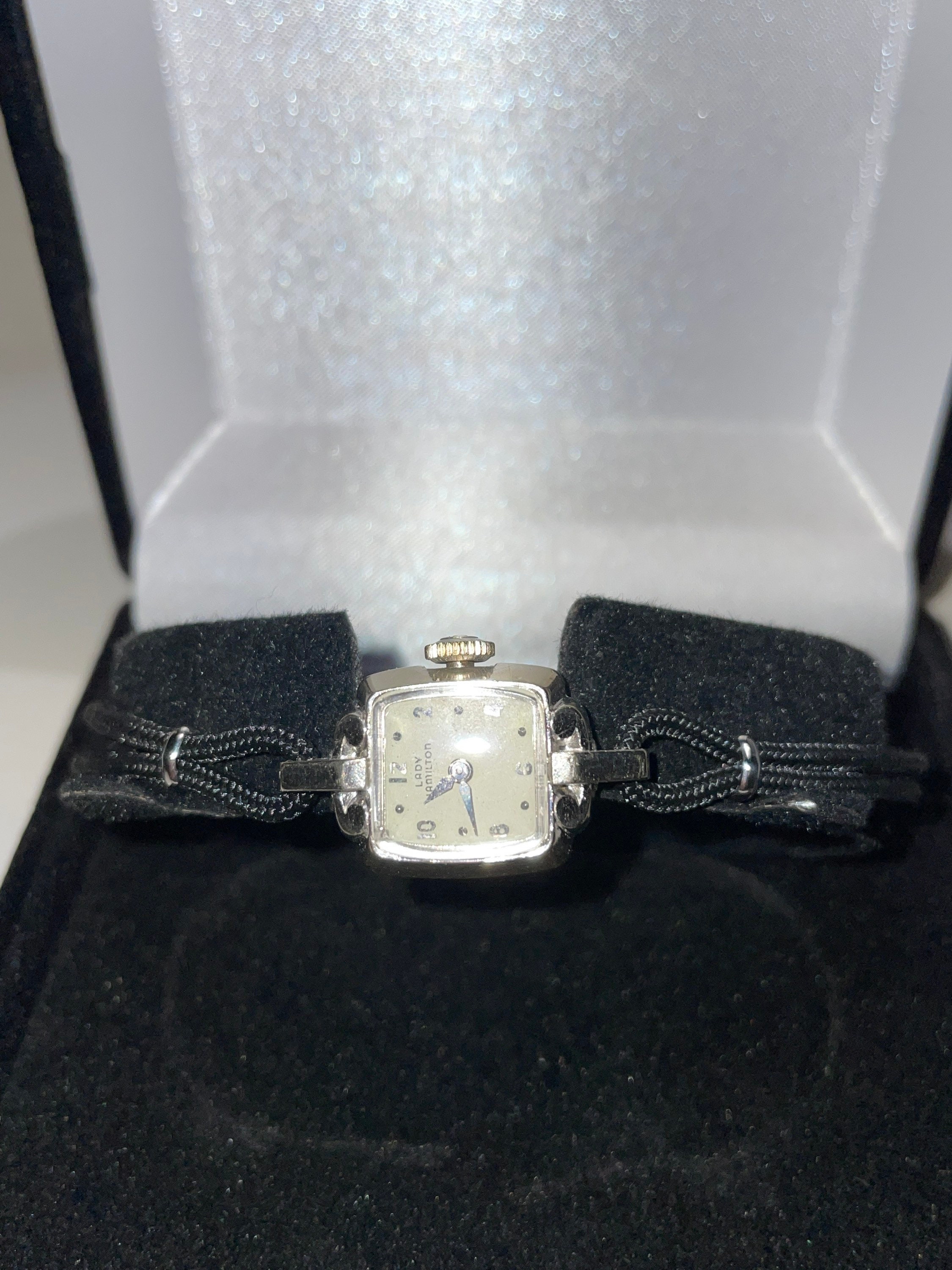 Vintage Hamilton 14-k white gold ladies wrist watch, great condition Vintage 14 karat White Gold Lady Hamilton Watch with  main image 4