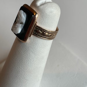 Victorian 10 kt Rose Gold Black Cameo Ring size 4 bild 2