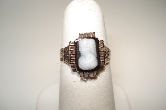 Victorian 10Kt Rose Gold Black and White Cameo Ri… - image 2