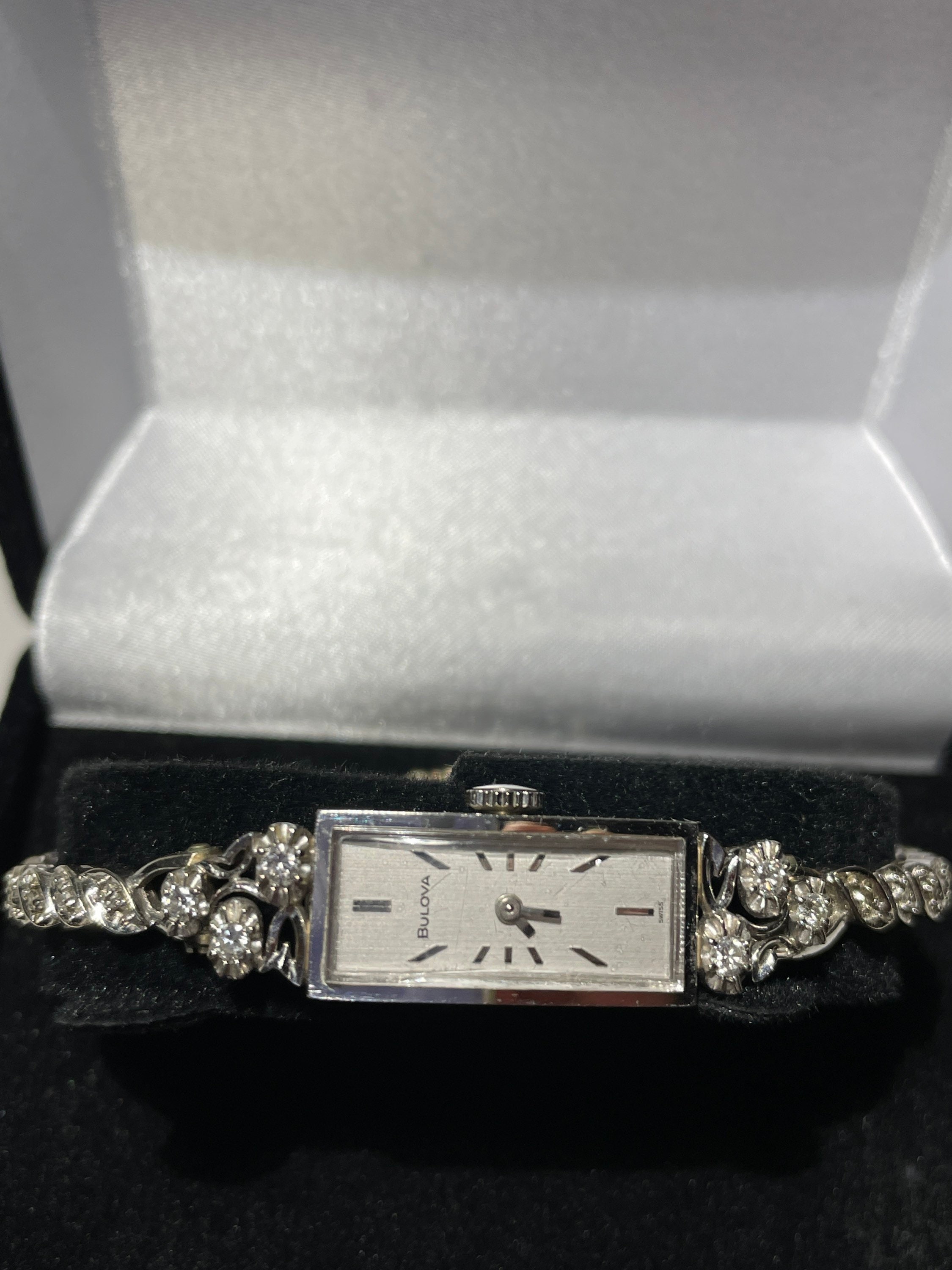 Ladies white Gold with Diamond bezel Bulava 14K White Gold Bulova 17 Jewel Manual Wind Dress Women main image 3