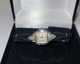 14 Kt White Gold Ladies Vintage Benrus Hand Winding Wristwatch