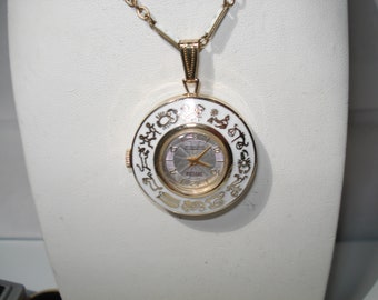 Sterrenbeelden sterrenbeeld wit geëmailleerd vintage Taylor-dameshangerhorloge 30"