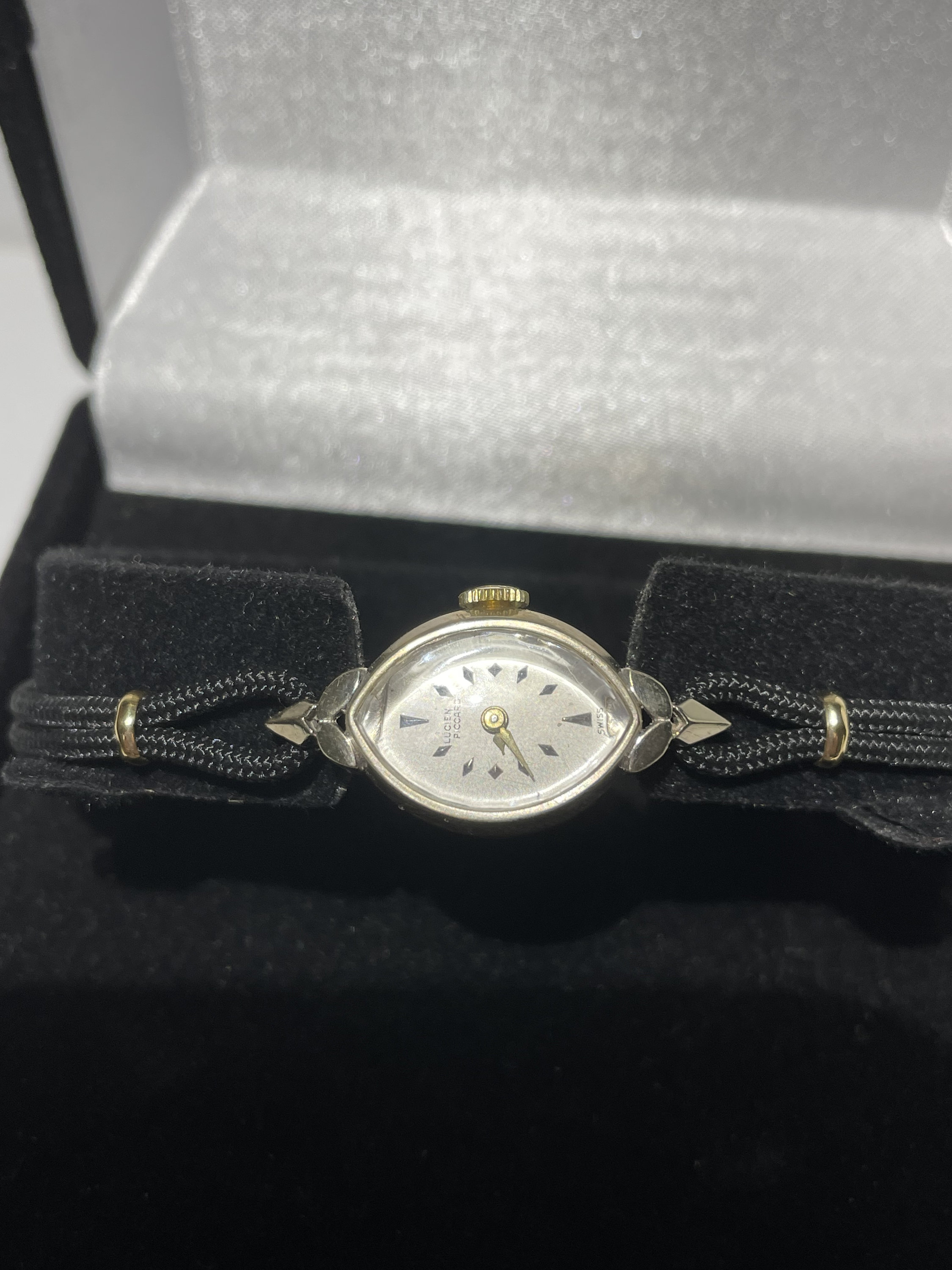 Vintage 14 Kt Gold Ladies Lucien Piccard Wristwatch - Etsy display picture 2