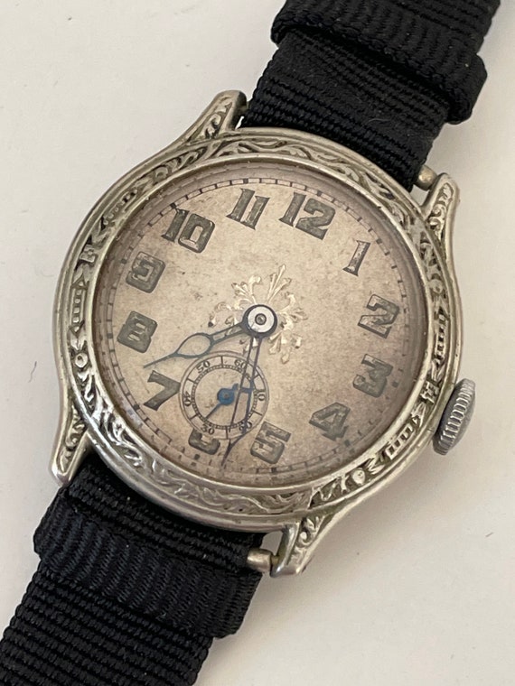 Antique Invicta Men's Wristwatch