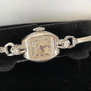 Vintage Ladies 14 Kt White Gold Diamond Lady Elgin Wristwatch
