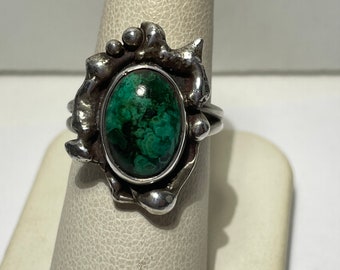 Modernist Green Turquoise Sterling Silver Ring Size 7.5