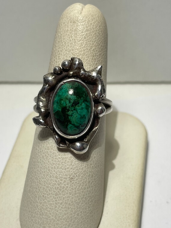 Modernist Green Turquoise Sterling Silver Ring Siz