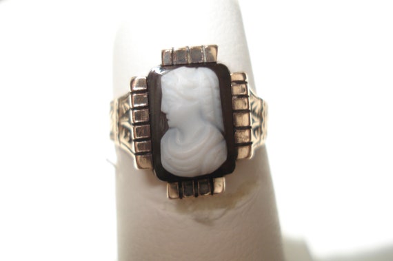 Victorian 10Kt Rose Gold Black and White Cameo Ri… - image 7