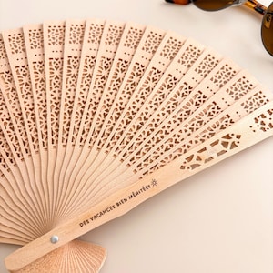 Eventail personnalisable en bois - Cadeau personnalisé Maîtresse, Nounou, Cadeau fin d'année scolaire