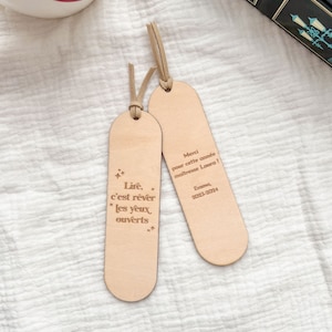 Lesezeichen "Lesen ist Träumen mit offenen Augen" - Personalisiertes Geschenk für Mama, Muttertagsgeschenk