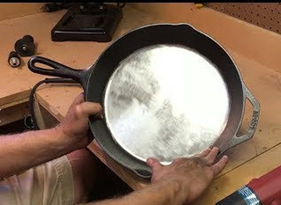 Graining Finish Cast Iron Skillet Silver Shinning Smooth Etsy