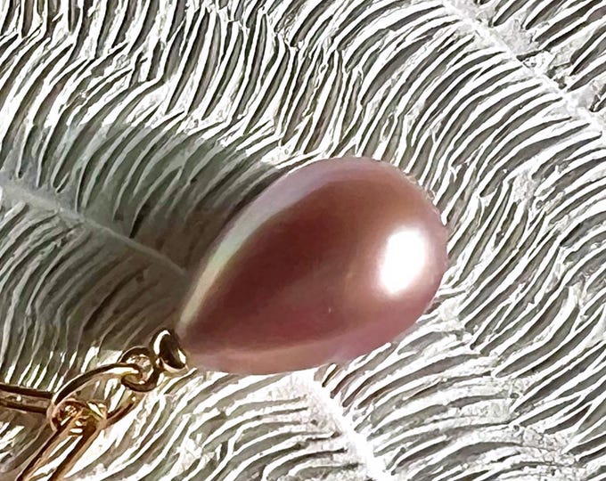 Featured listing image: Large Drop Pink Freshwater Pearl Pendant