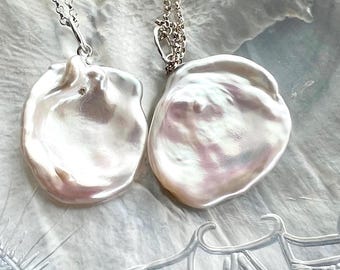 Petal Pearl Pendant