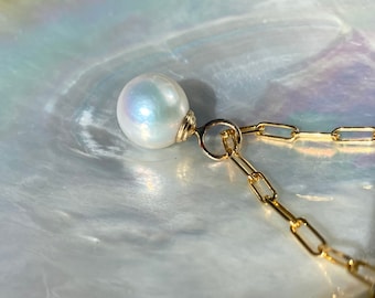 Beehive Pearl Pendant