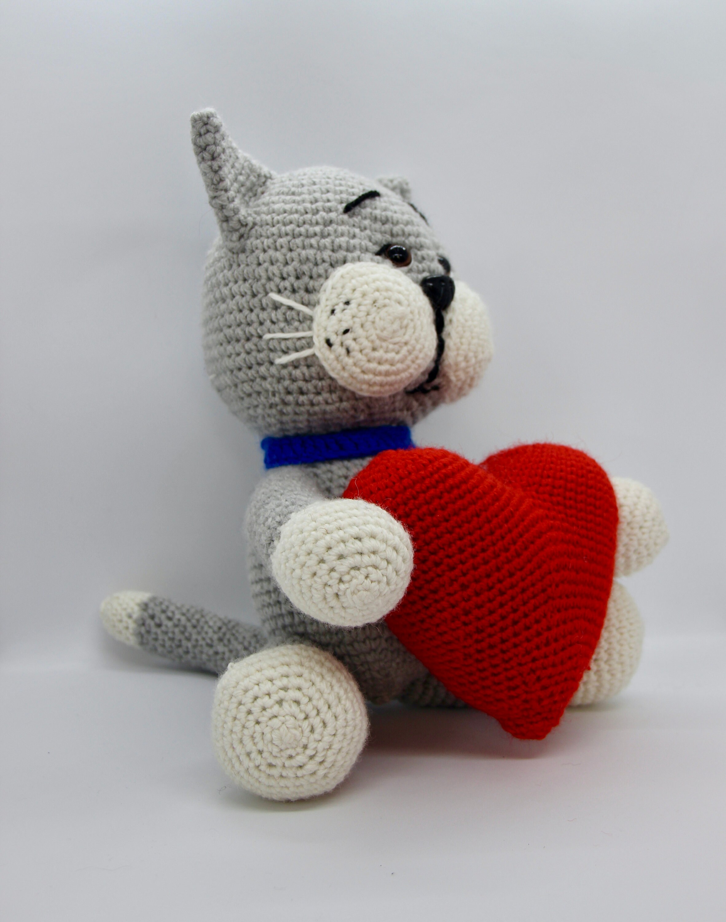 Knitted cat toy with a big heart ecofriendly knit plush Etsy
