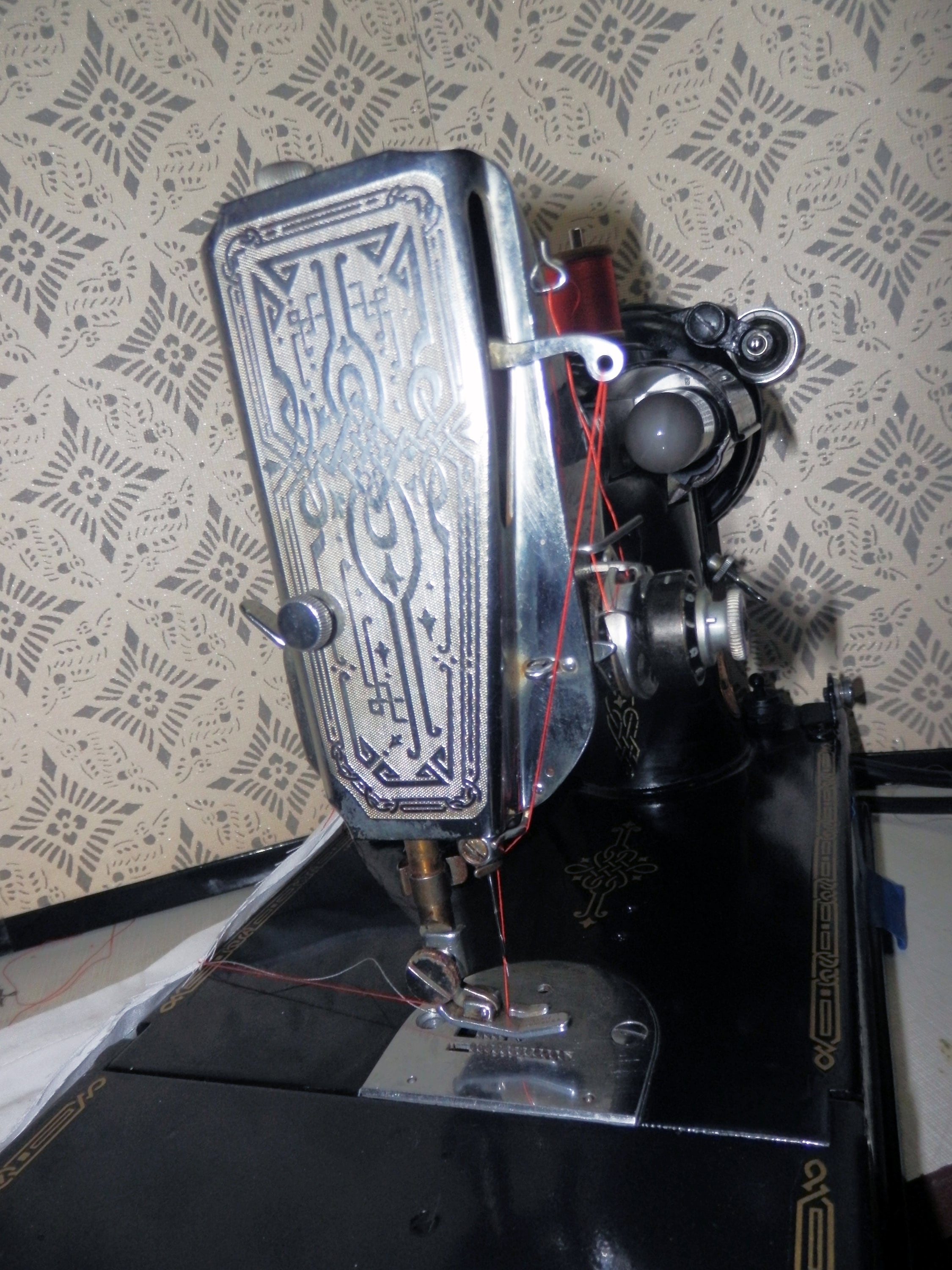 Singer Featherweight for sale compared to CraigsList Only 2 left at 70