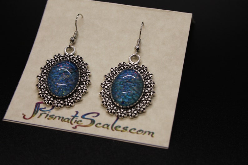iridescent shifting color Mermaid Blue Snakeskin Earring set flower border real snakeskin