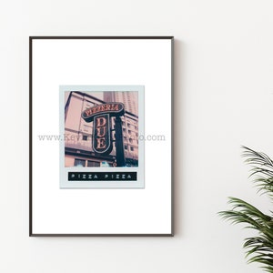 PIZZERIA DUE, Chicago Fotografie Druck - Ungerahmte Wandkunst - Polaroid Sofortfilm Druck - Chicago Style Pizza Restaurant, River North