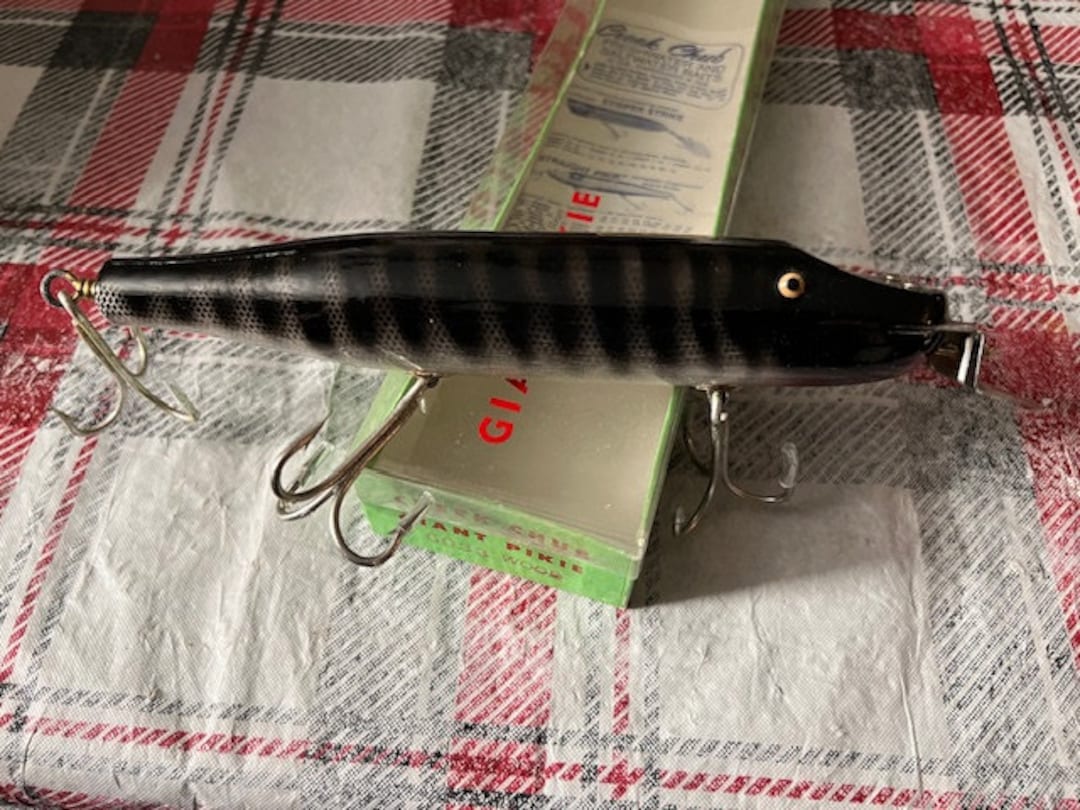 creek chub giant pikie fishing lure Creek Chub Giant Pikie, NIB, Wood, TE, Tougher Blackscale Color