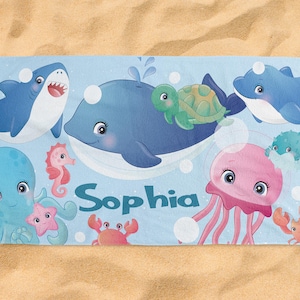 Personalisiertes Kinder Strandtuch: Baby Wal, Delfin, Name