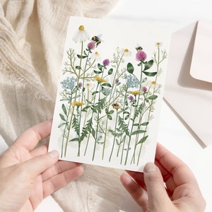 EUR 2.00 - Postcard "Wild Meadow" DIN A6, greeting card in watercolor look / flowers / bees / meadow / nature / summer / bumblebees - without envelope