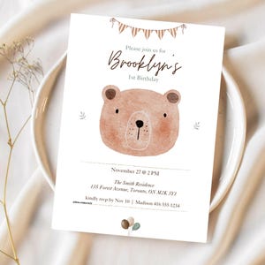 Invitation d'anniversaire ours brun neutre sexe minimal imprimable Invitation modèle de toile modifiable pour le thème de fête d'anniversaire de bébé ours brun