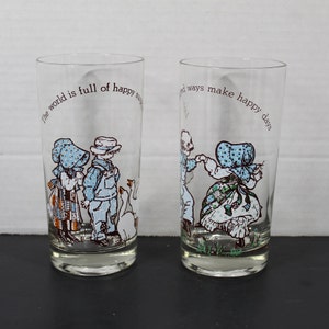 Vintage Holly Hobbie American Greetings Glass Tumbler Set of 2 / Holly and Robby Hobbie Water Glasses / vintage 70&#39;s Holly Hobbie Tumbler