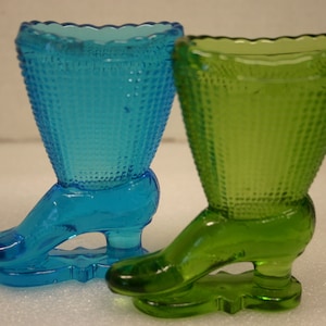 Vintage L.E. Smith Glass Boot Match Holder / Set of 2 Victorian High Heel Boots / Blue and Green