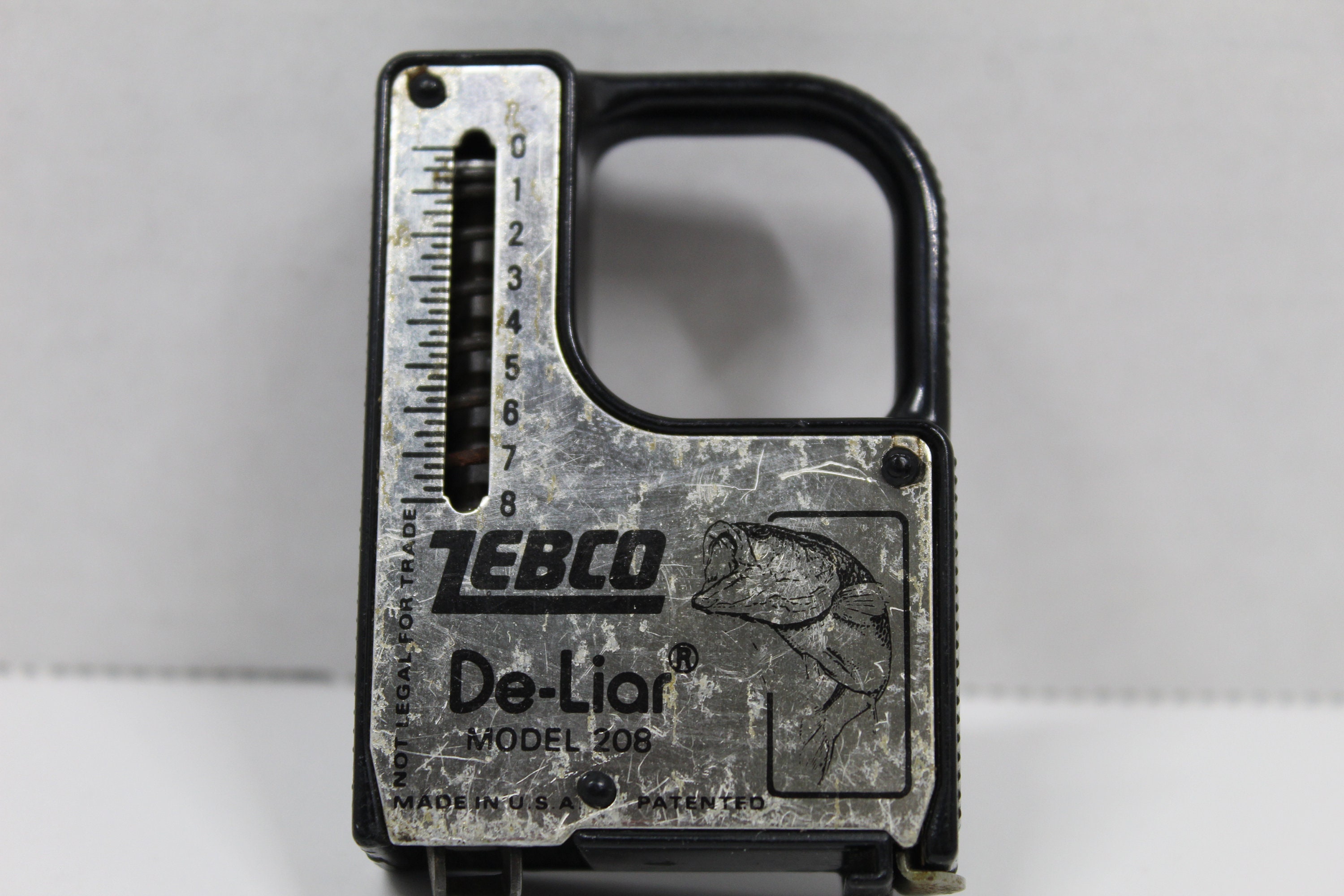 Vintage Zebco Tape Measure Scale Fisherman's De-liar Model 208 / Pocket  Weight and Length Measurement Tool / Made in USA 