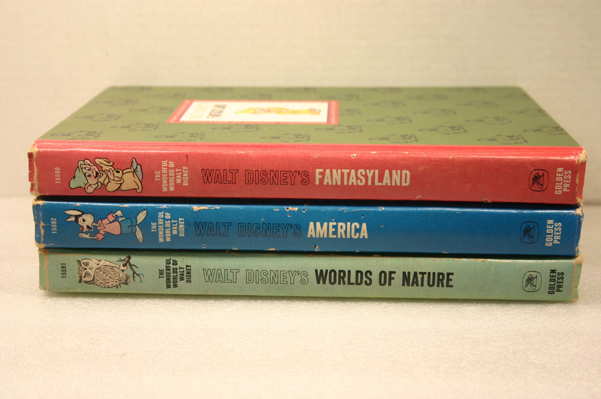 【ビンテージ】Wonderful World of Walt Disney The Wonderful World of Walt Disney Books / Golden Press