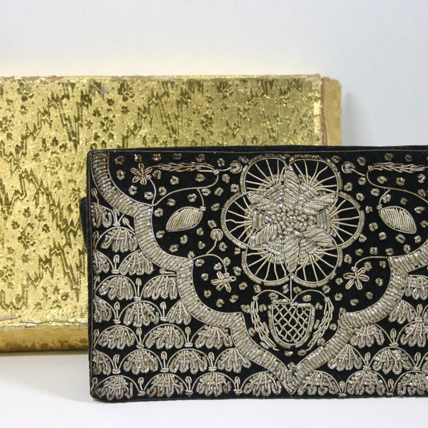 Velvet India Vintage 60's Clutch Purse / Evening Bag / Retro Accessory / Zardozi Gold Silver Embroidery / Hollywood glamour