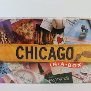 Chicago In A Box by Late for the Sky Production Company / Vintage Board Game