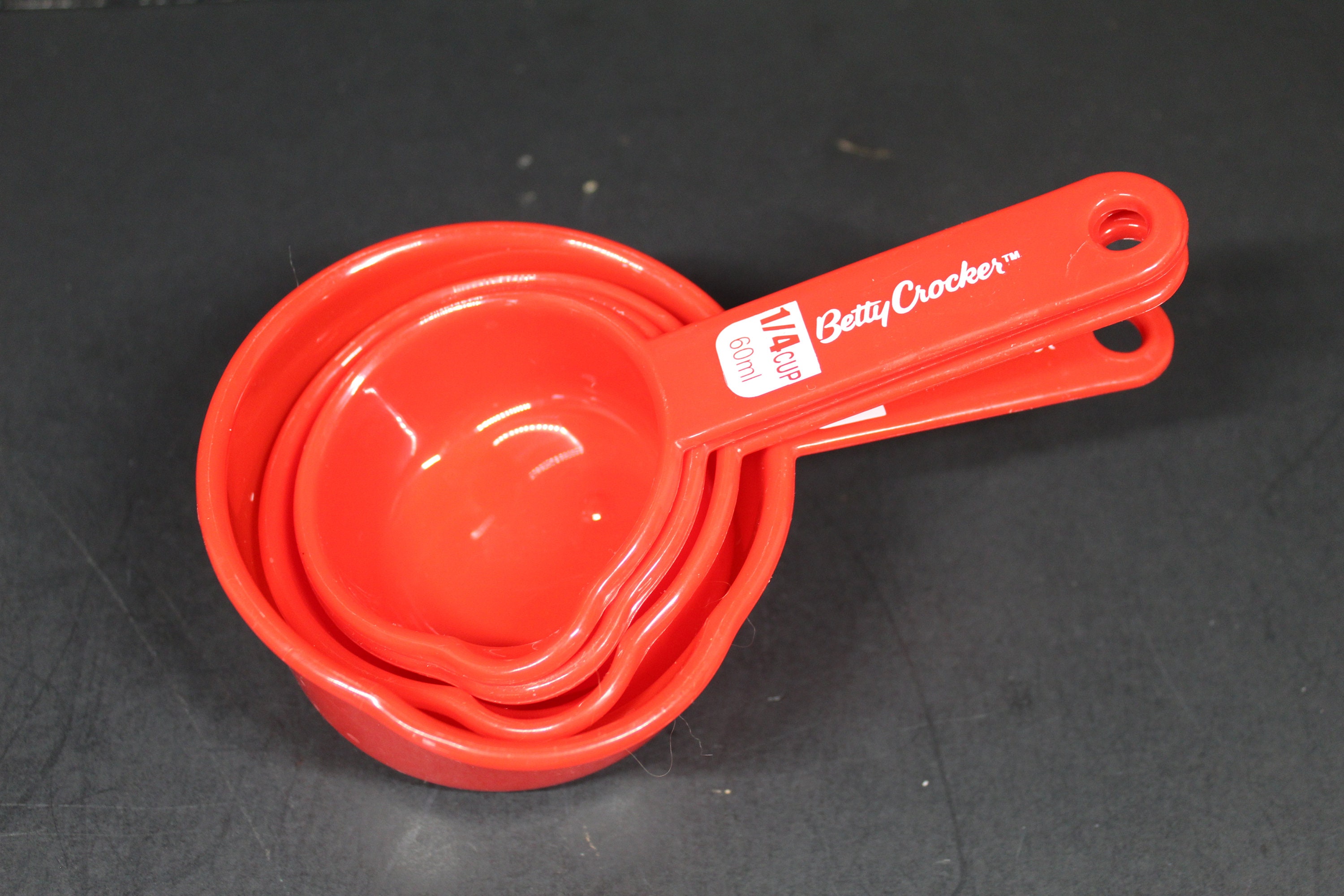 Red Heart Measuring Cups – Decor CT