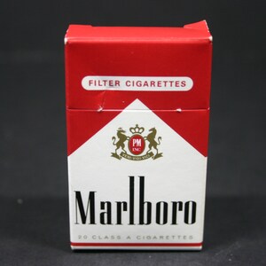 Vintage Marlboro Cigarette Mini Flip Top Box Wooden Stick Matches / Philip  Morris Collectible Advertising