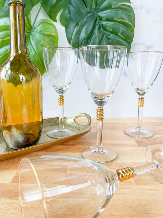 Set of 4 Vintage Wine Glasses With Textured Gold Banded Stem 