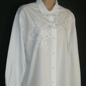LAURA ASHLEY Vintage Crisp White Floral Embroidered Cotton Shirt Style Blouse, UK16