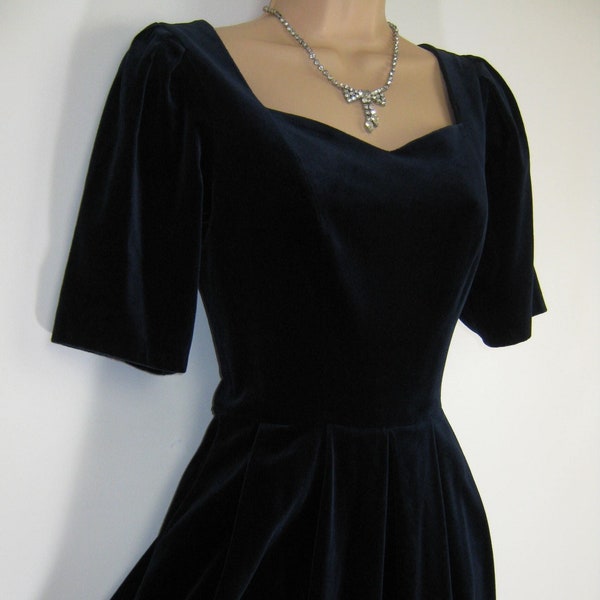 LAURA ASHLEY Vintage Gothic Midnight Blue Velvet Festive Evening Dress, UK10/12